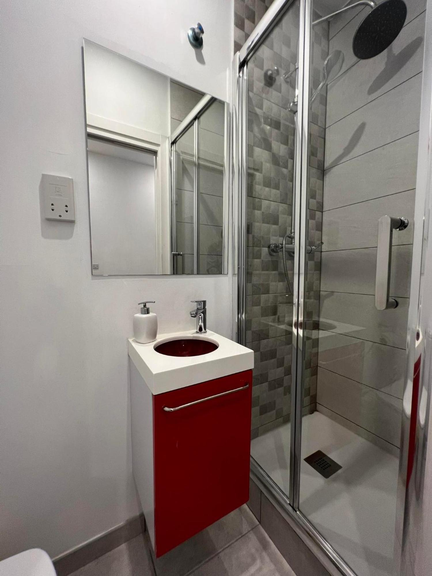 2Br And 2Ba In The Zoko Cozy And Convenient Daire Cebelitarık Dış mekan fotoğraf